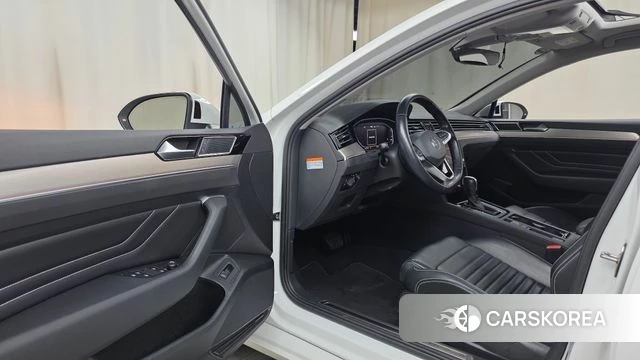 Volkswagen Passat GT (B8) id 4959269 из Кореи 33