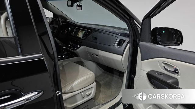 Kia The New Carnival id 5035759 из Кореи 32