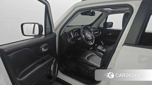 Jeep Renegade id 4930789 из Кореи 33