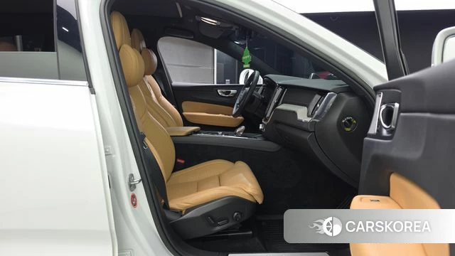 Volvo XC60 second Generation id 4922048 из Кореи 36