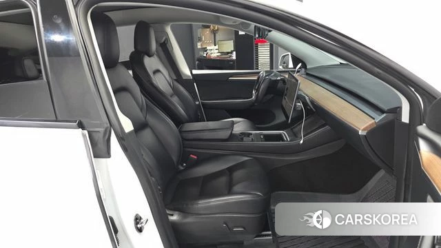 Tesla Model Y id 4975993 из Кореи 31