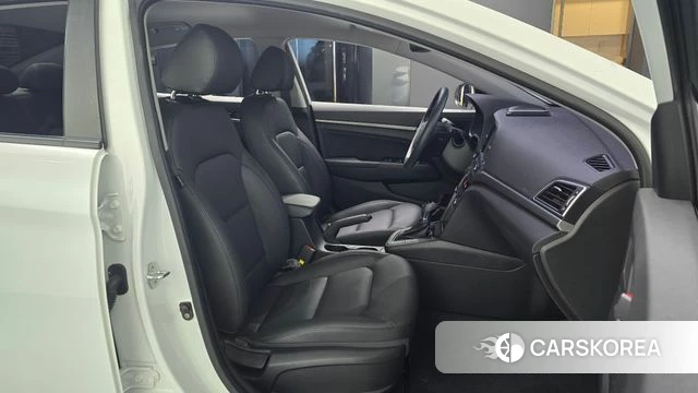 Hyundai Avante AD id 4960409 из Кореи 20