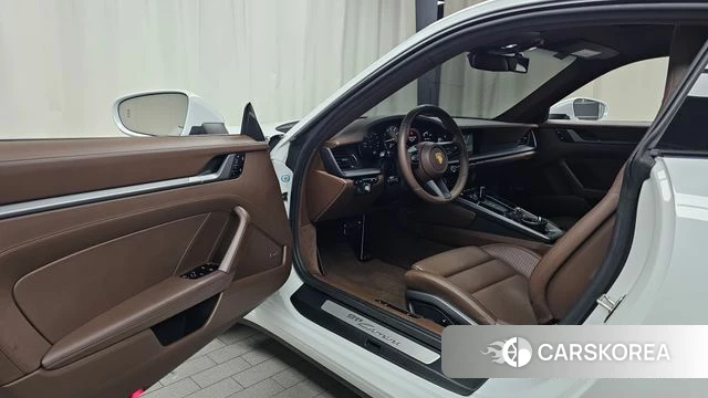 Porsche 911(992) id 4741396 из Кореи 20