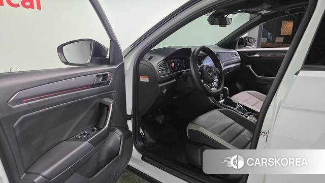 Volkswagen T-Roc id 4981752 из Кореи 31