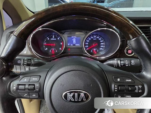 Kia The New Carnival id 4842678 из Кореи 20