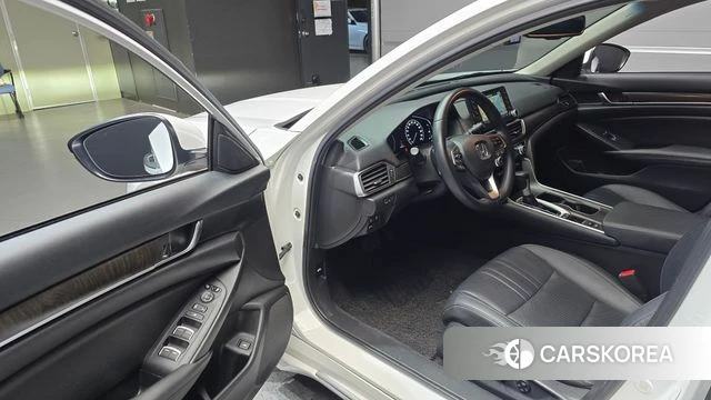 Honda Accord 10th Generation id 5035660 из Кореи 32