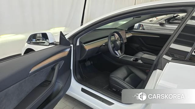 Tesla Model 3 id 5034226 из Кореи 32