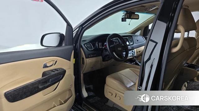 Kia The New Carnival id 4953060 из Кореи 36