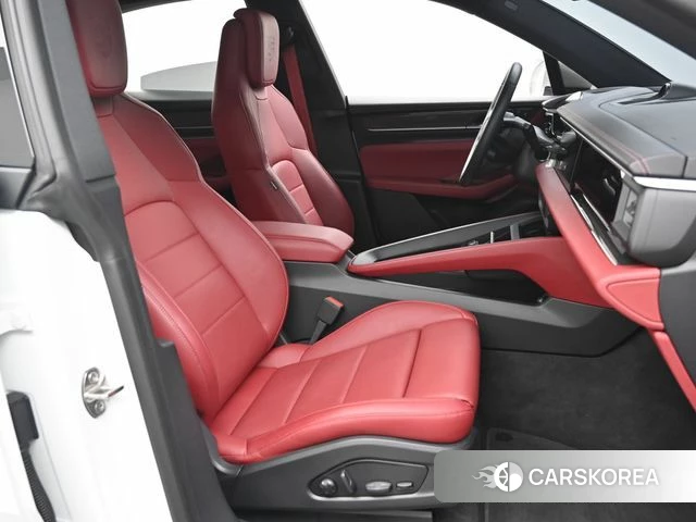 Porsche Makan EV id 4964274 из Кореи 20