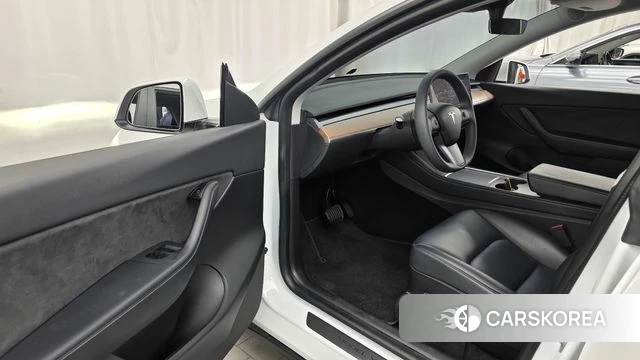 Tesla Model Y id 4702529 из Кореи 31