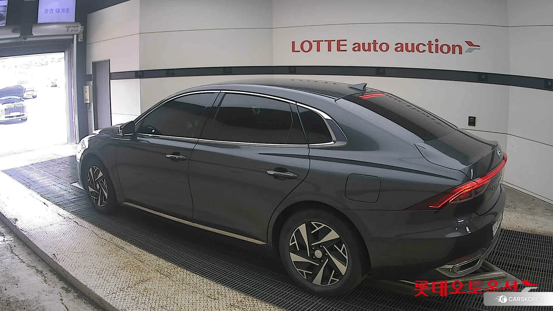 Hyundai Grandeur Hybrid id 4990061 из Кореи 37