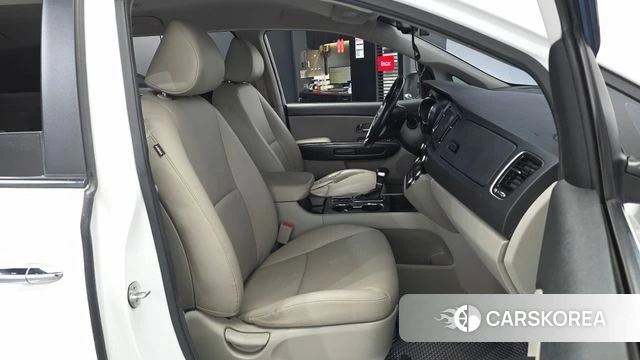 Kia The New Carnival id 4978150 из Кореи 30