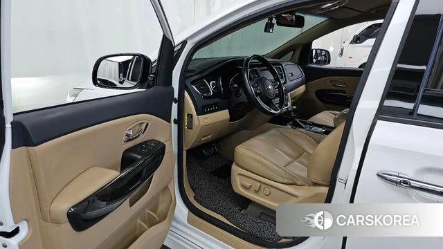Kia The New Carnival id 5048418 из Кореи 37