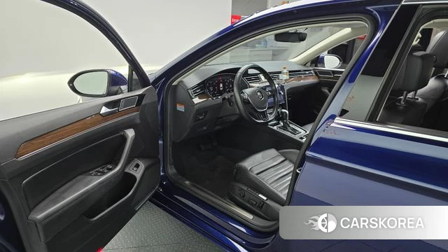 Volkswagen Passat GT (B8) id 4967641 из Кореи 20