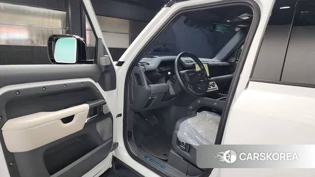 Land Rover Defender (L663) id 3599836 из Кореи 20