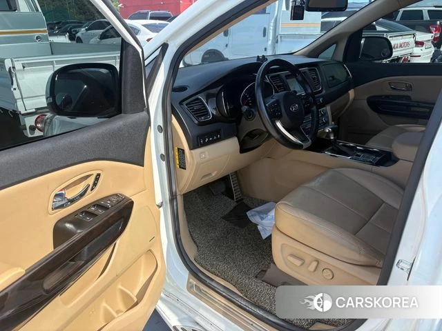Kia The New Carnival id 4856427 из Кореи 17