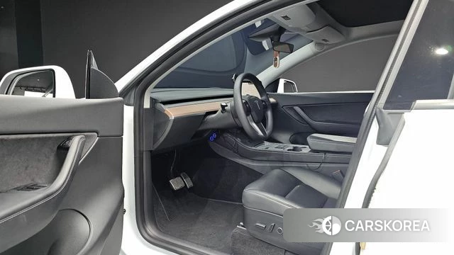 Tesla Model Y id 4614375 из Кореи 20