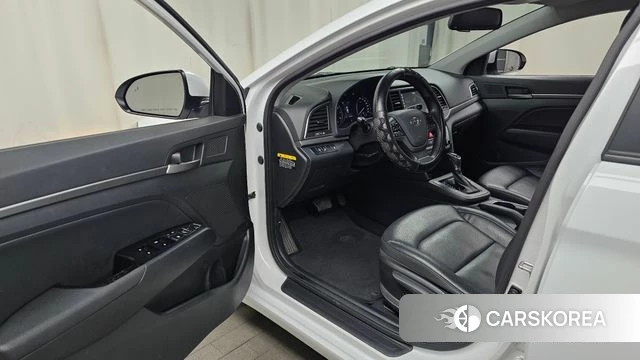 Hyundai Avante AD id 5029345 из Кореи 20