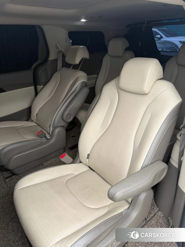 Kia Carnival 4th generation id 4930156 из Кореи 20