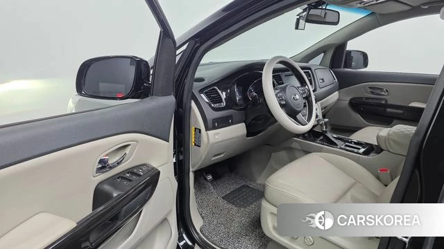 Kia The New Carnival id 4998630 из Кореи 35