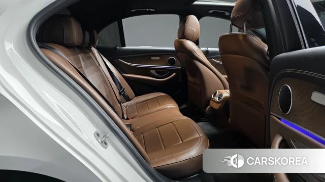 Mercedes-Benz E-Class W213 id 4997464 из Кореи 36