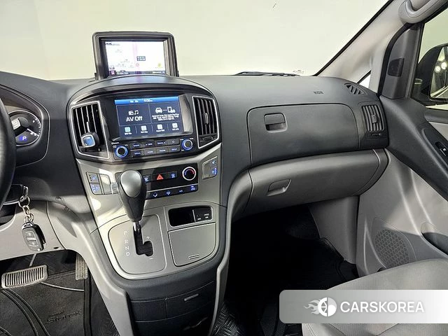 Hyundai The New Grand Starex id 4501651 из Кореи 20