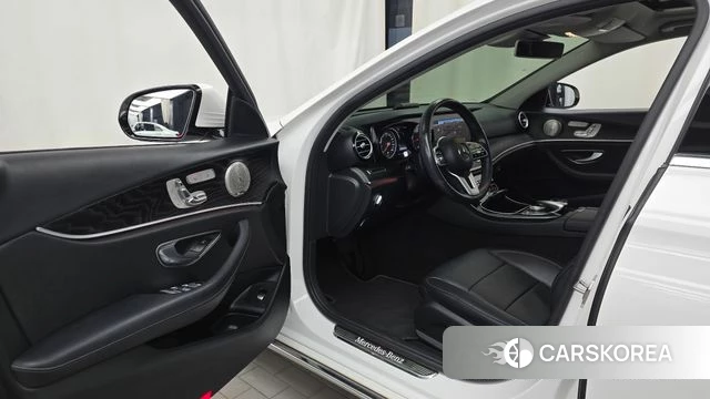 Mercedes-Benz E-Class W213 id 5023832 из Кореи 33