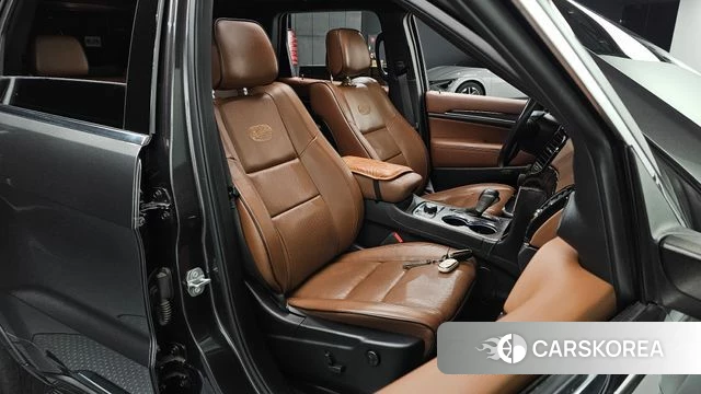 Jeep Grand Cherokee id 5035181 из Кореи 20