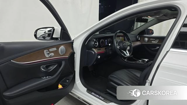 Mercedes-Benz E-Class W213 id 4988134 из Кореи 20