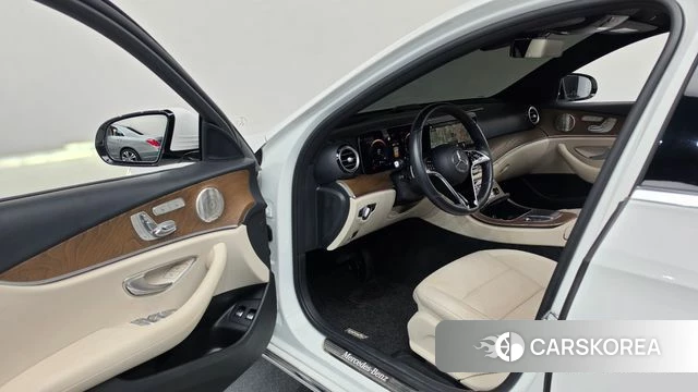 Mercedes-Benz E-Class W213 id 4997554 из Кореи 34