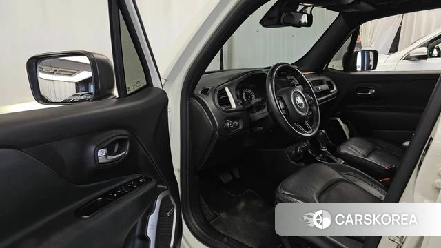 Jeep Renegade id 4769445 из Кореи 33