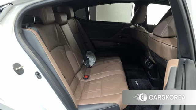 Lexus ES300h 7th generation id 5039569 из Кореи 32