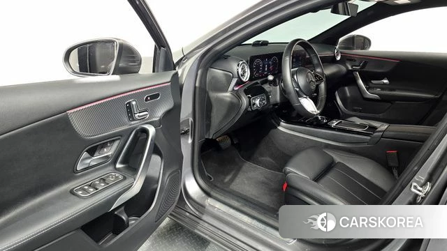 Mercedes-Benz A-Class W177 id 4847475 из Кореи 20