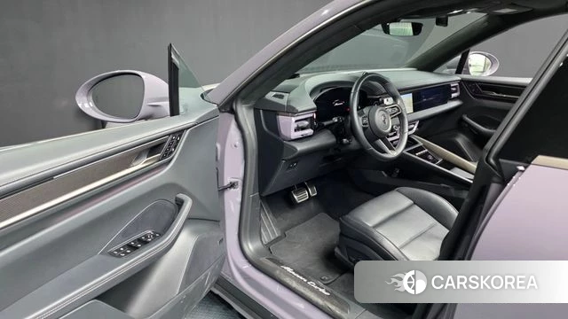 Porsche Makan EV id 3858305 из Кореи 20