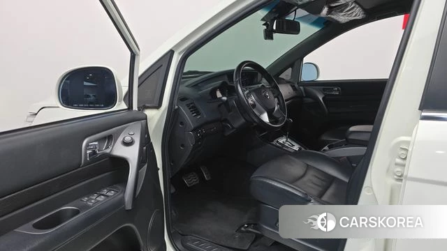 Ssangyong Korando Turismo id 4918864 из Кореи 31