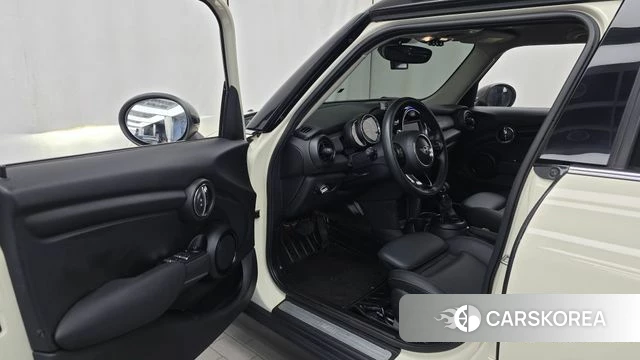 Mini Cooper id 4988250 из Кореи 30