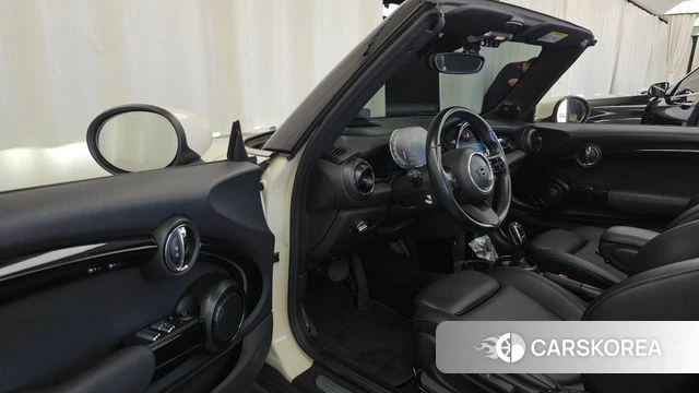 Mini Cooper Convertible id 4906447 из Кореи 32