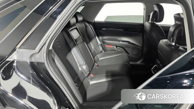Hyundai Grandeur Hybrid (GN7) id 4950462 из Кореи 38