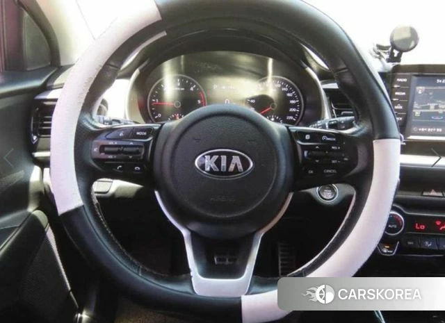 Kia Stonic id 5014069 из Кореи 20