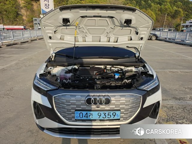 Audi Q4 e-Tron (F4) id 4243473 из Кореи 20