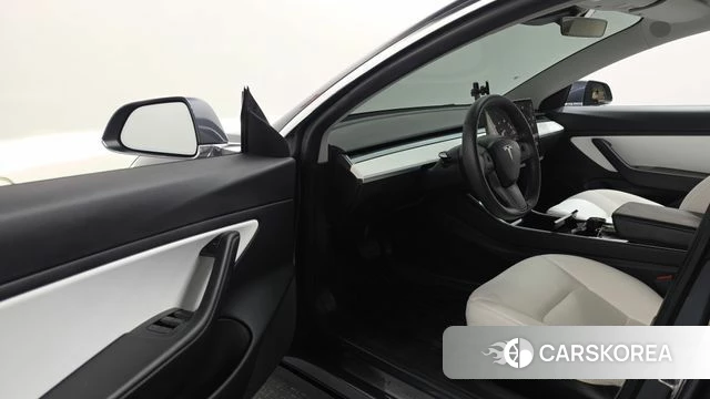 Tesla Model 3 id 4998184 из Кореи 32