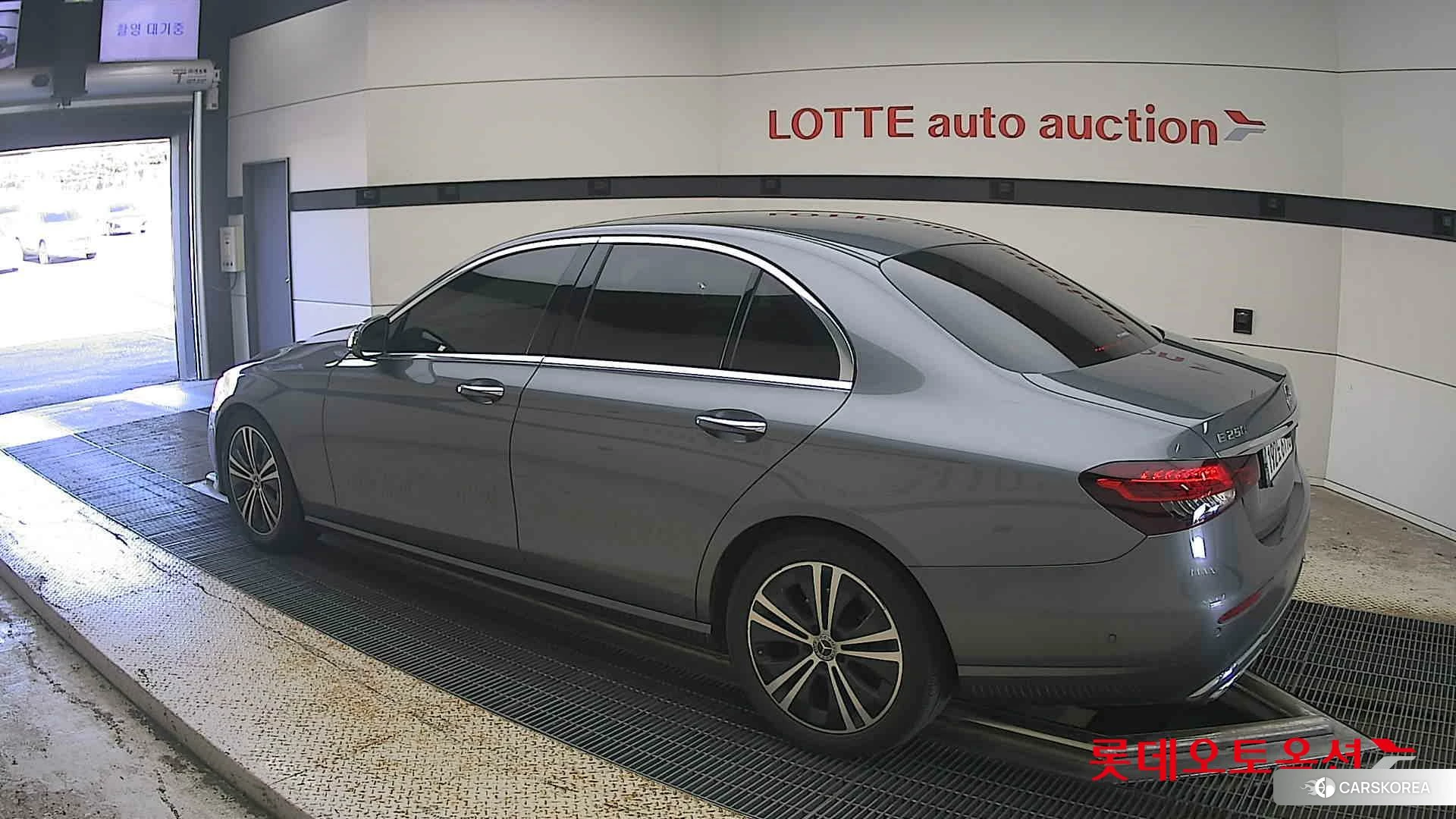 Mercedes-Benz Mercedes-Benz E250 id 4989968 из Кореи 37