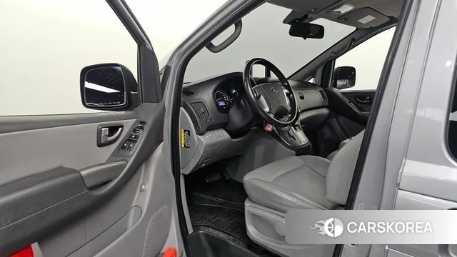 Hyundai The New Grand Starex id 4764420 из Кореи 30