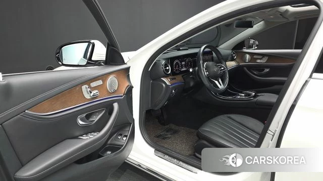 Mercedes-Benz E-Class W213 id 4959842 из Кореи 20