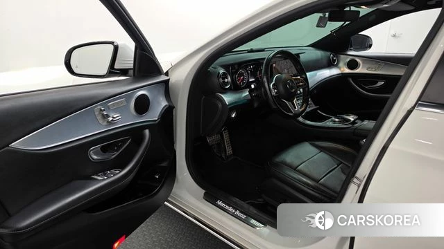 Mercedes-Benz E-Class W213 id 4967209 из Кореи 32