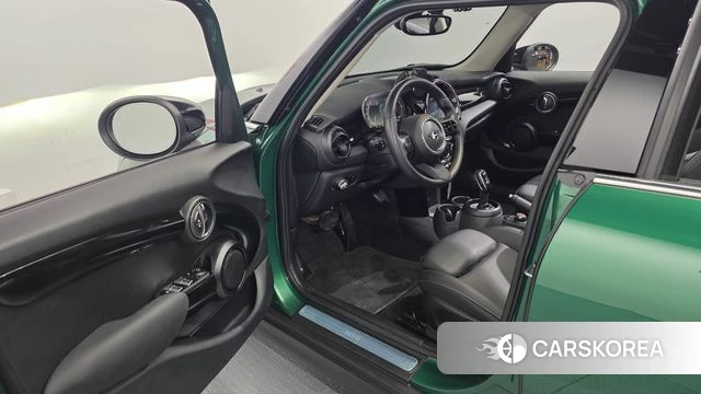 Mini Cooper id 4697640 из Кореи 33