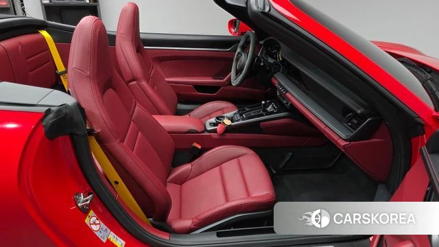 Porsche 911(992) id 4792207 из Кореи 33