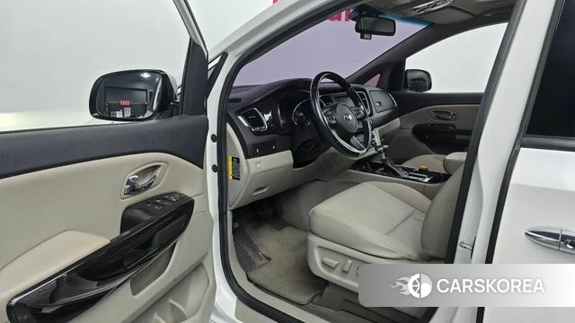 Kia The New Carnival id 4993651 из Кореи 30