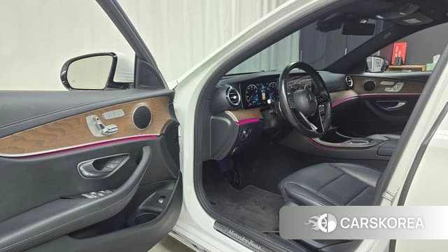 Mercedes-Benz E-Class W213 id 4997528 из Кореи 33