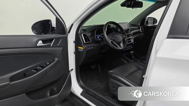 Hyundai All New Tucson id 4952914 из Кореи 32